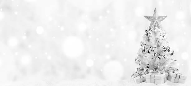 istock Christmas tree and gifts 1181402137