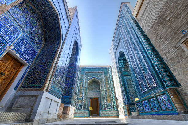 istock Shah-i-Zinda - Samarkand, Uzbekistan 1181408073