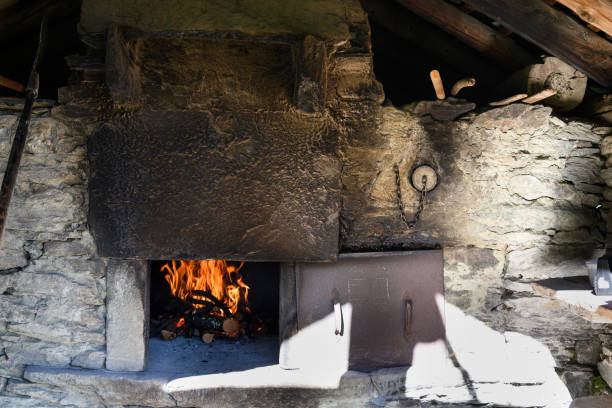 Mountains: ancient oven for the preparation of bread
