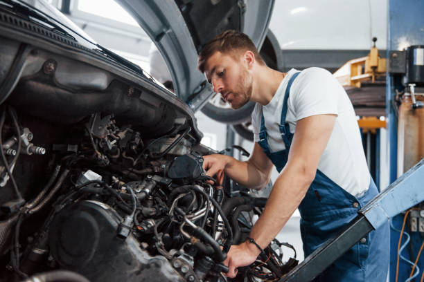 istock I think I see where the problem is. Employee in the blue colored uniform works in the automobile salon 1181410052