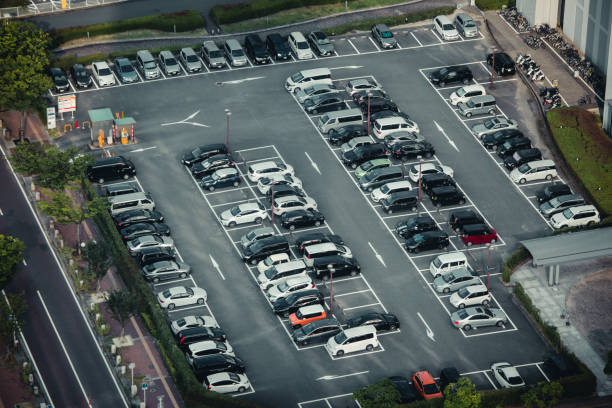 istock Vehicle and bird's eye view 1181412633