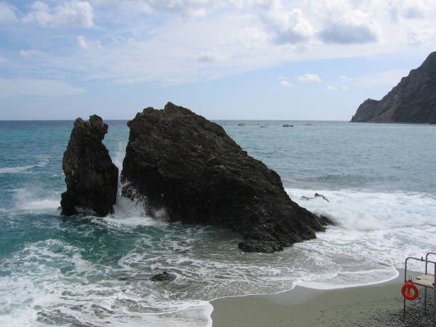 istock Cinque Terre Coastline 1 1181449782