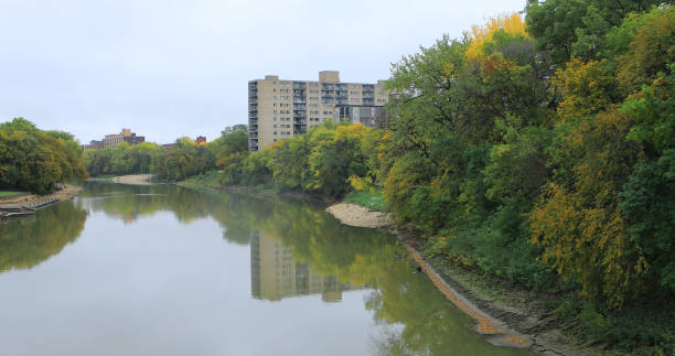 istock View of Assiniboine River in Winnipeg, Canada 1181472902