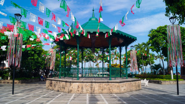 istock Kiosk on the boardwalk of Puerto Vallarta 1181488607