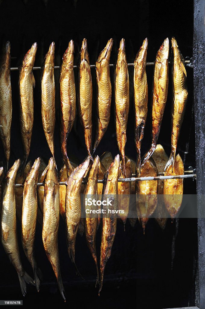 魚の燻製（に調理した魚） - カラー画像のロイヤリティフリーストックフォト