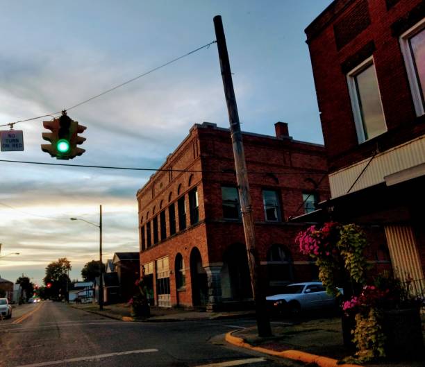 istock Main Street Small Town 1181521080