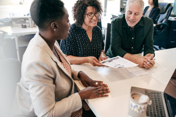 istock Discussing new health care project 1181522619