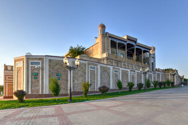 istock Hazrat Khizr Mosque - Samarkand, Uzbekistan 1181527885
