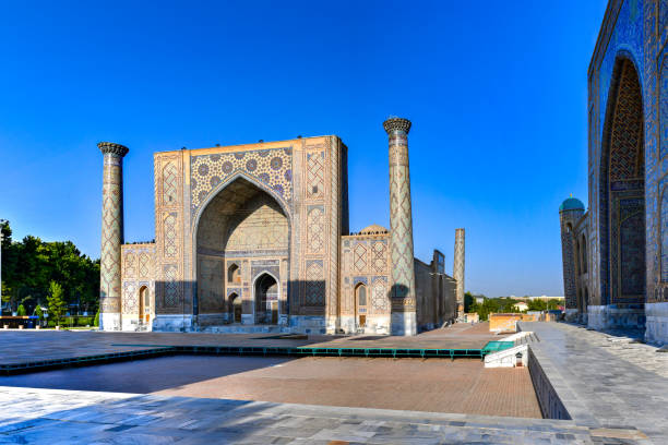 istock Registan - Samarkand, Uzbekistan 1181528964