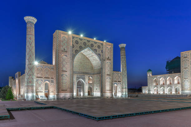 istock Registan - Samarkand, Uzbekistan 1181529814