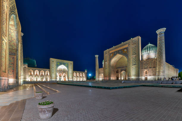 istock Registan - Samarkand, Uzbekistan 1181529880