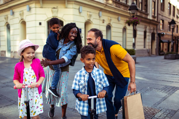 istock Family out Shopping 1181541554