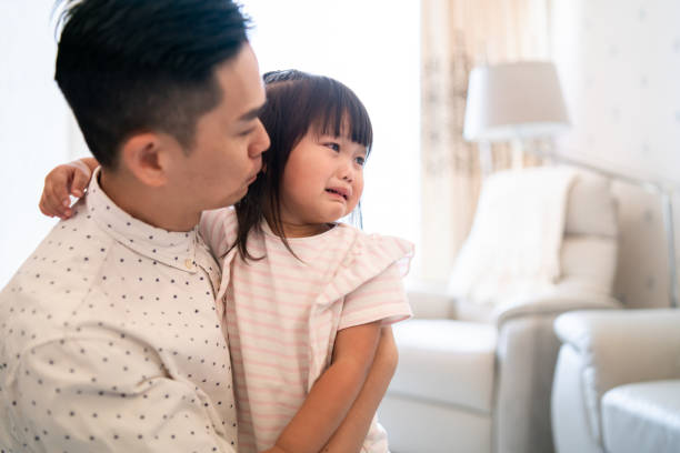 istock Crying Chinese girl 1181574256