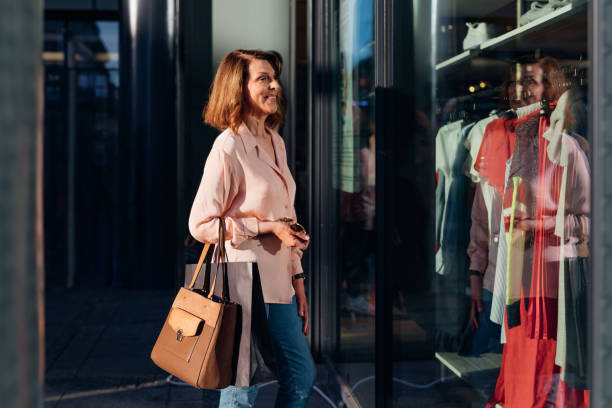 istock Senior Woman Enjoying Shopping 1181619468