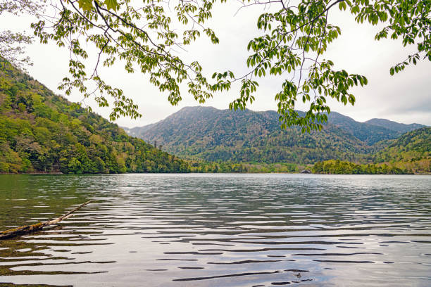 lac yunoko - nikko asia japan natural landmark photos et images de collection