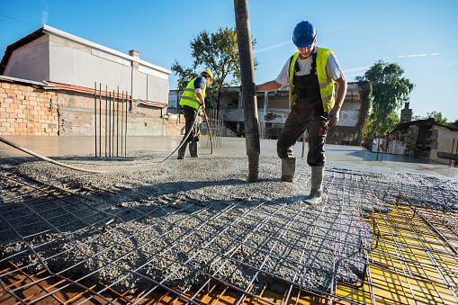 concreting the slab on the building