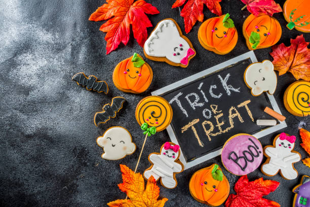 istock Halloween background with Funny Gingerbread Cookies 1181628807