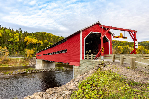 istock Covered bridge in rural Quebec, Canada 1181630249