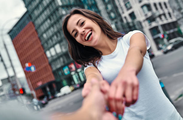 istock Couple in the city 1181636294
