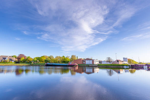 river boat city sky beautfull