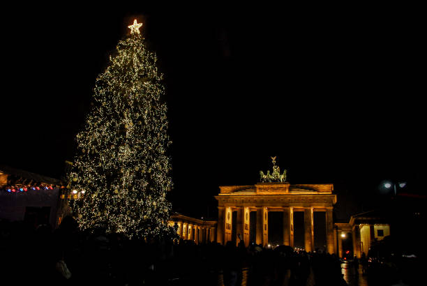 istock Low Angle View Of Brandenburg Gate At Night During Christmas 1181685009
