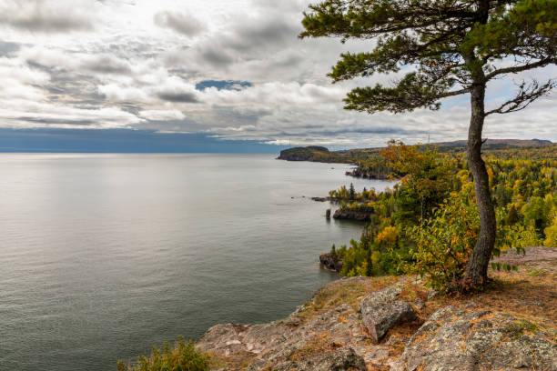 istock Lake Superior Autumn Landscape 1181712945
