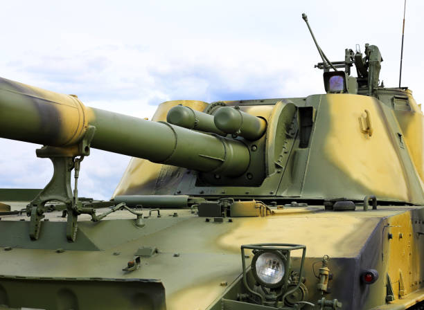 istock Turret of the howitzer, side view 1181719419
