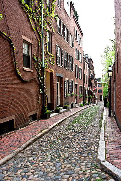 istock Boston's Acorn Street 118172382