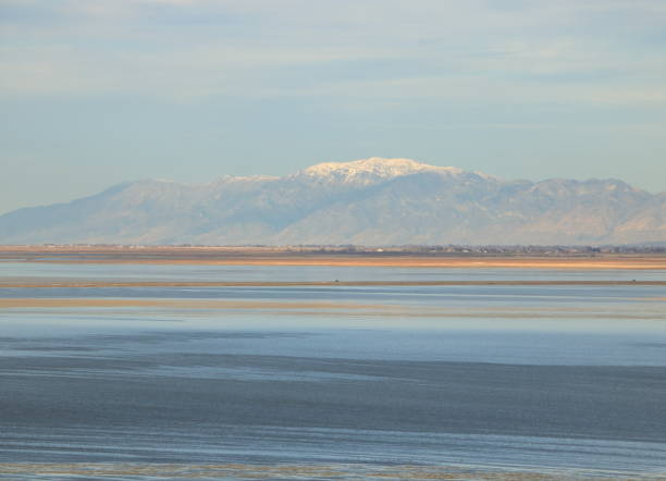 istock Wasatch Mountains and Great Salt Lake, Utah 1181742610