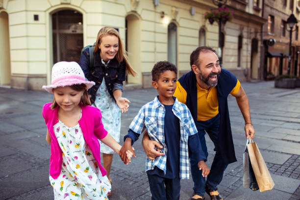 istock Family Shopping 1181755033