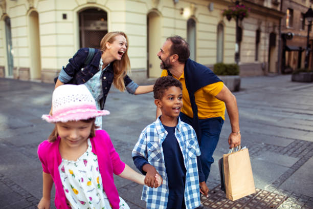 istock Family Shopping 1181755533