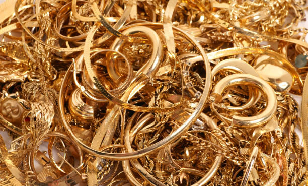 ciò che luccica è oro - scrap gold immagine foto e immagini stock