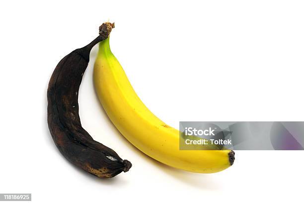 Juntos Rotten E De Bananas - Fotografias de stock e mais imagens de Alimentação Não-saudável - Alimentação Não-saudável, Amarelo, Apodrecer