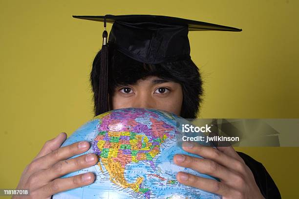 Graduação Tomar Sobre O Mundo - Fotografias de stock e mais imagens de Formatura - Formatura, Latino-americano, 20-24 Anos