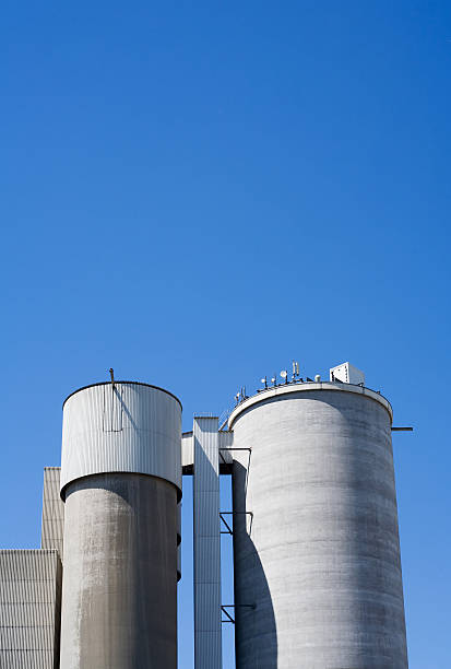Silo Exhaust Stack 60+ Silo Industry Vertical Exhaust Pipe Stock Photos, Pictures ...