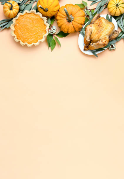 carte de thanksgiving ou modèle d'invitation avec un espace de copie pour un texte de voeux - thanksgiving turkey dinner table photos et images de collection