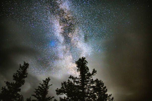 istock Milkyway over Mountain Rainier 1181882625