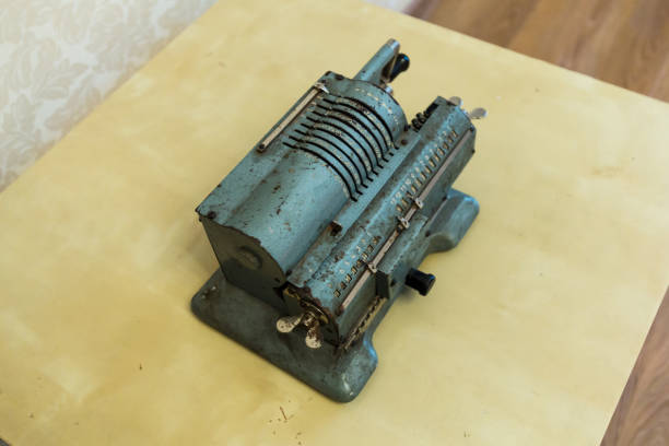 istock The first model of the computational mechanism 1181895902