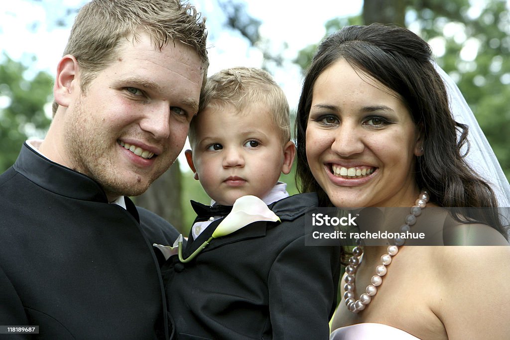 Braut und Bräutigam mit Hochzeitspage Jungen - Lizenzfrei Baby Stock-Foto