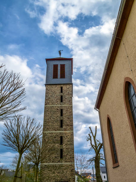 igreja de são remigius em pronsfeld, alemanha - st remigius - fotografias e filmes do acervo