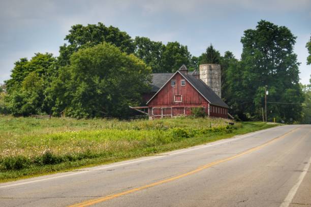 istock 0622 - Metamora Red III 1181927940