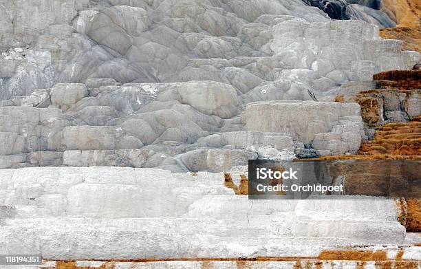 Foto de Paleta Primavera Em Yellowstone e mais fotos de stock de Fonte Termal - Fonte Termal, Abstrato, Amarelo