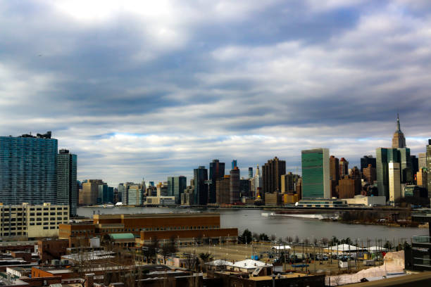 View from Queensboro Bridge over the East River. Queensboro Bridge is connected to Manhattan through Roosevelt Island from Long Island City, Queens./ New York, US