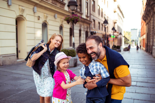 istock Family Shopping 1181980823