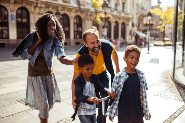 istock Family Shopping 1181981067