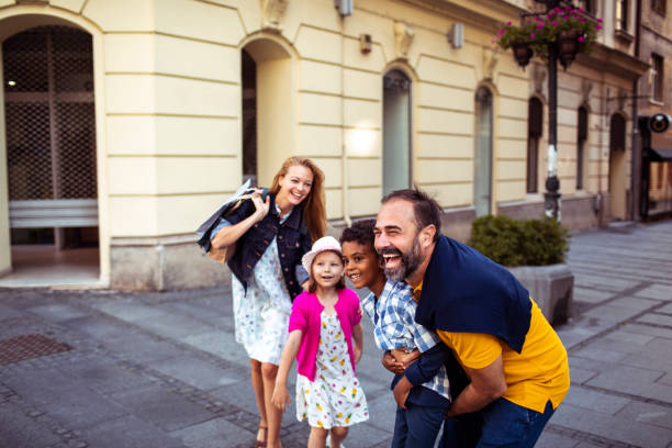 istock Family Shopping 1181982127