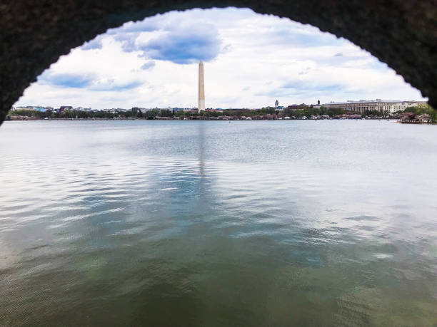 istock Arc and famous monument in Washington D.C. 2019 1181993600