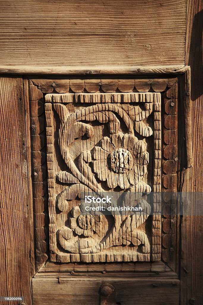 Muito finos esculpidos madeira porta do painel detals - Royalty-free Abandonado Foto de stock