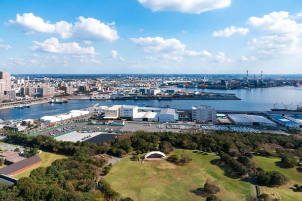 chiba port and chiba cityscape overlooking chiba port tower２ - mor imagens e fotografias de stock