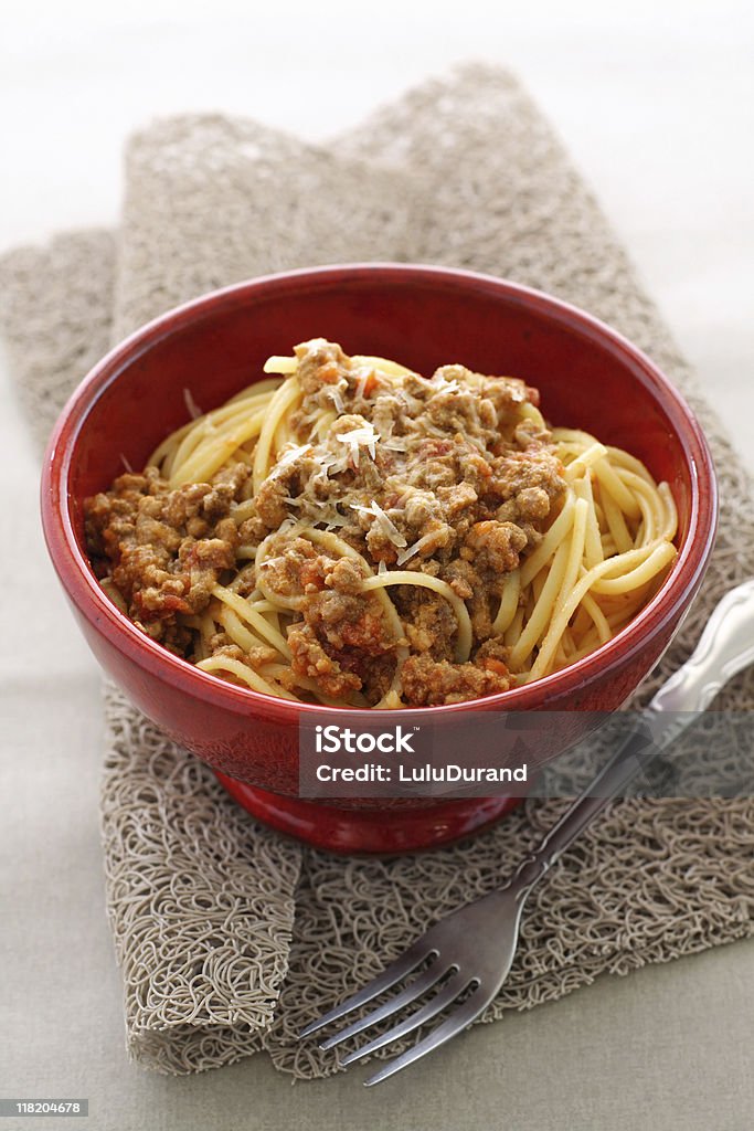 Linguine alla Bolognese - Foto stock royalty-free di Cibi e bevande